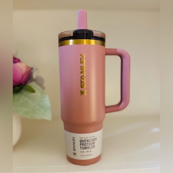 🎉LAST PIECE🎉Stanley 30oz Quencher Protour Flipstraw Tumbler Antique Pink - Picture 3 of 11
